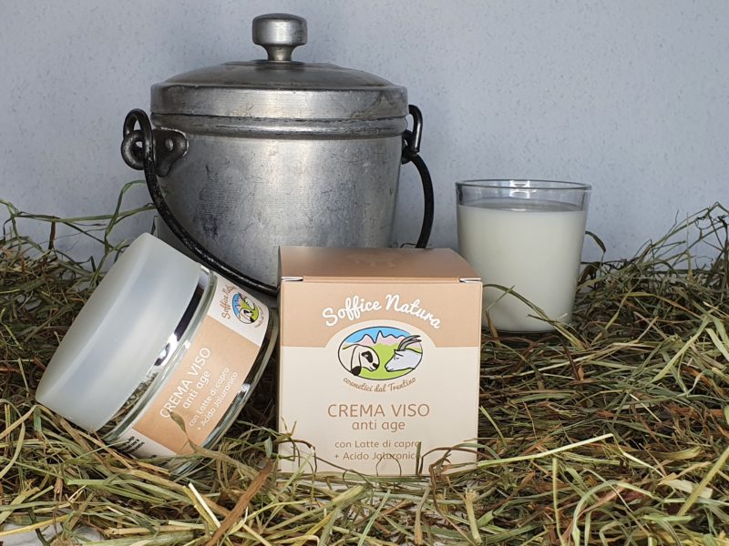 Crema viso Anti Age, con Acido Ialuronico